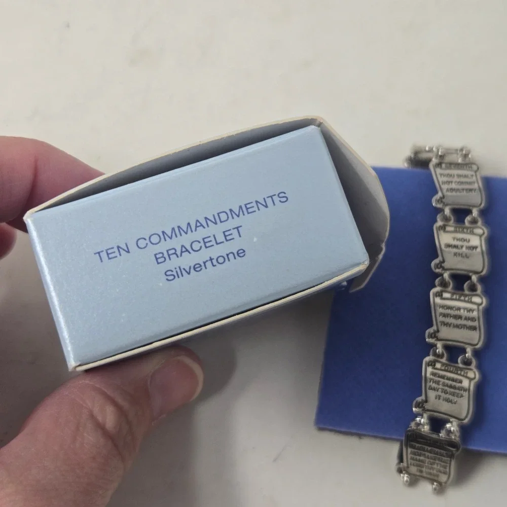 Avon Ten Commandments Bracelet Silvertone Scroll Link Religious Vintage Boxed